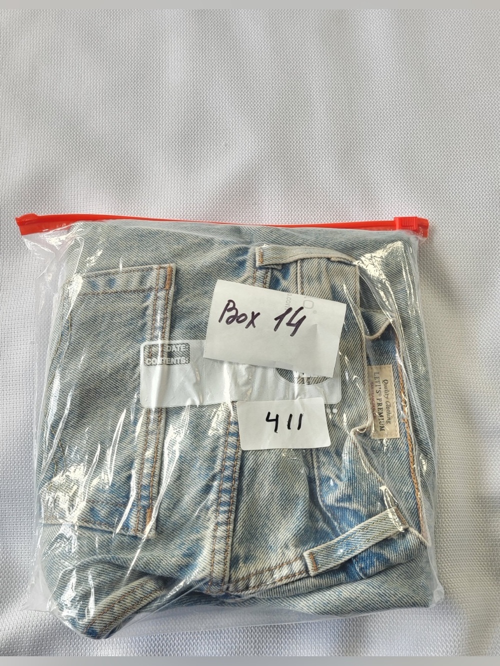 ✅ Levi’s classic 501 90s Light Wash Straight Leg Jeans size 27 - Picture 12 of 12